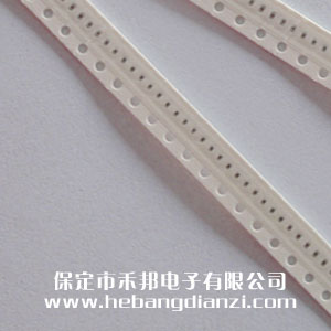 220pF ���b0402