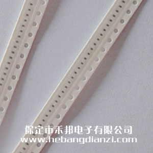 8.2pF ���b0402