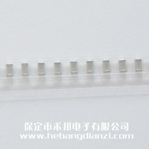 220pF 1206�NƬ���